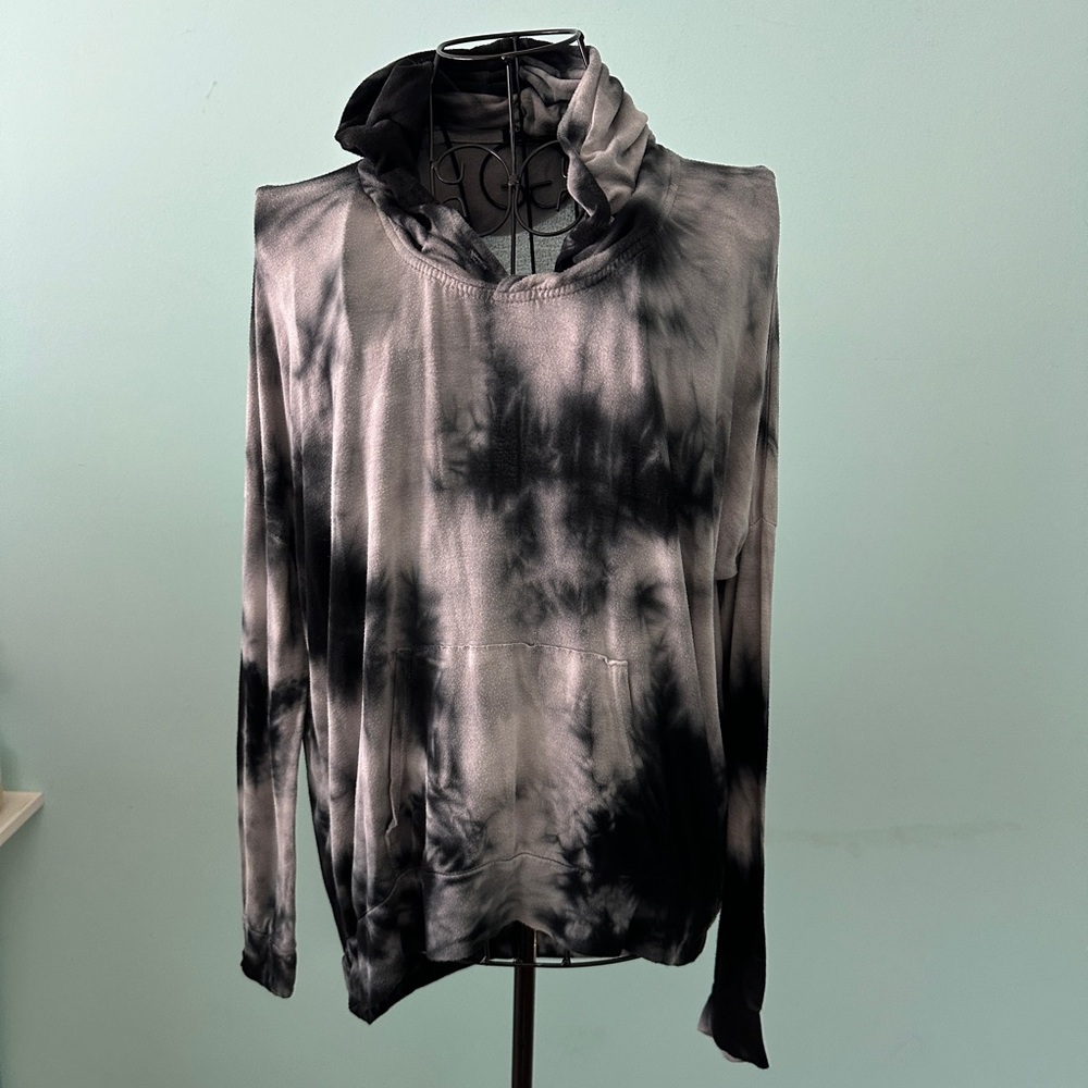 Brandy Melville Tuesday-dye Hoodie